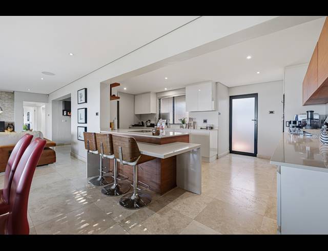 4 BEDROOM FREESTANDING FOR SALE IN BALLITO CENTRAL